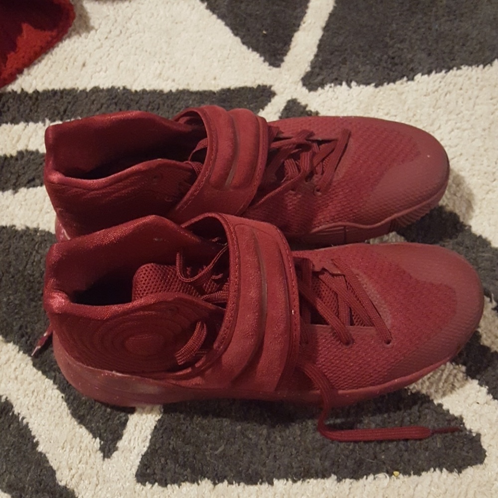 Kyrie 2 red velvet